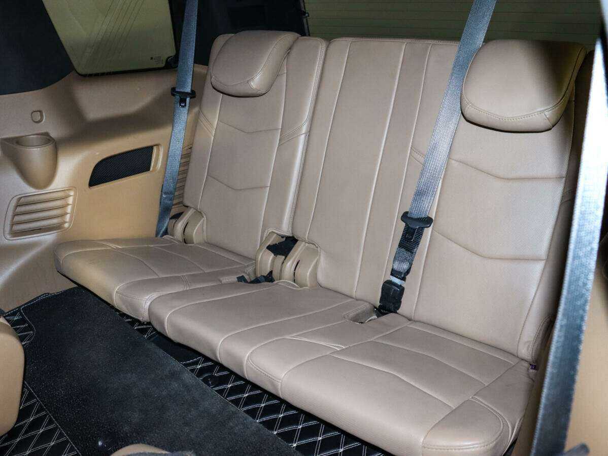 Cadillac Escalade ESV, 2018 Фото №15