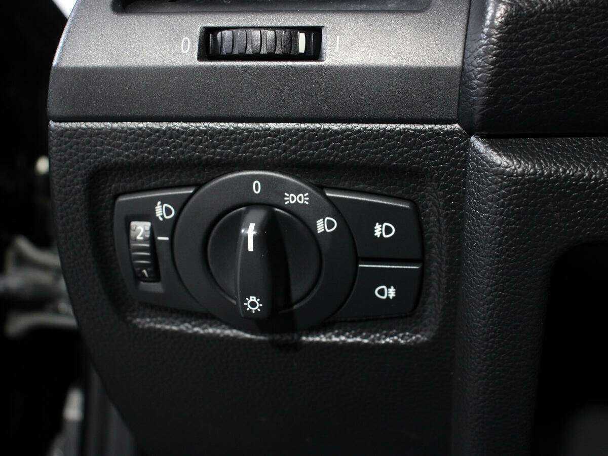 BMW 1 серии 116i, 2010 Фото №14