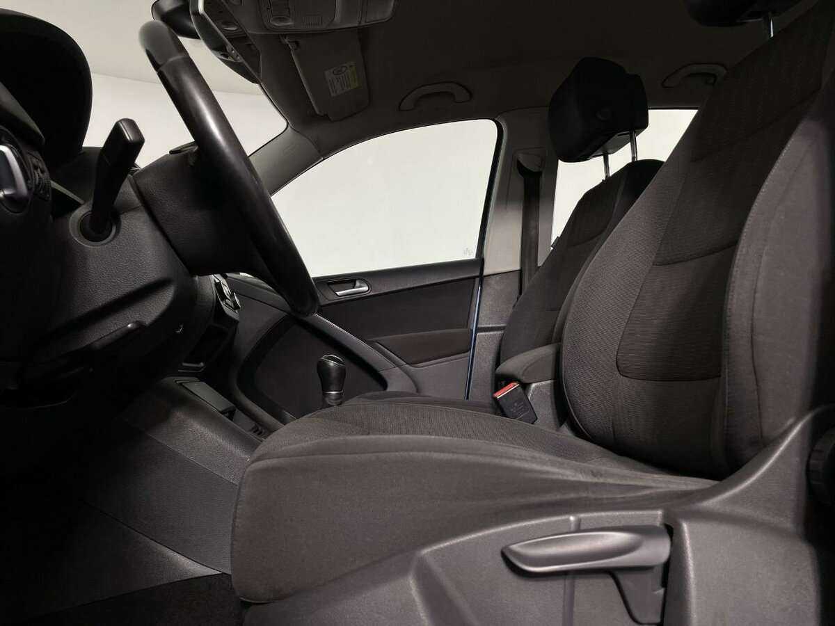 Volkswagen Tiguan, 2011 Фото №10