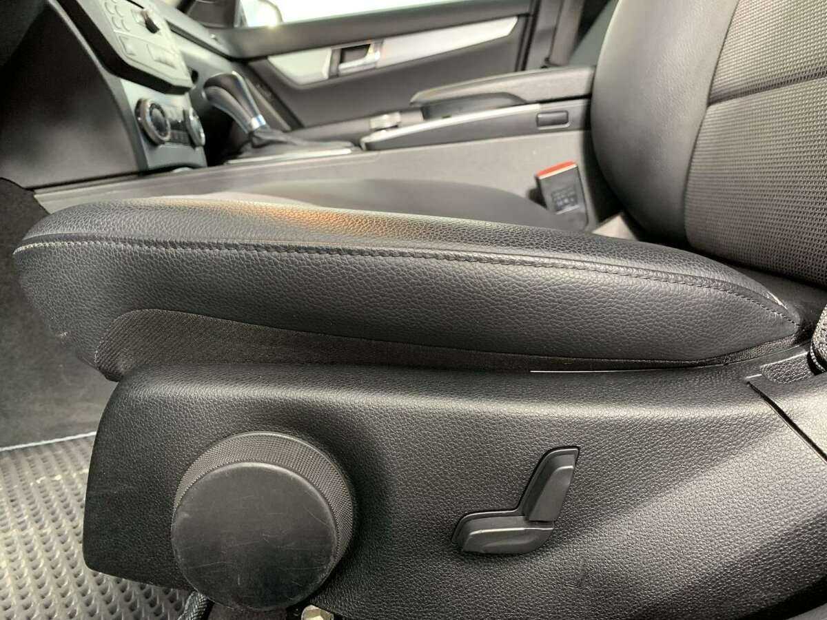 Mercedes-Benz C-Класс 180 BlueEFFICIENCY, 2010 Фото №10