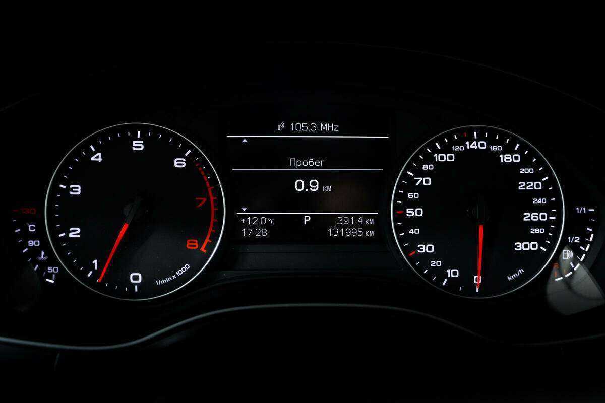 Audi A6, 2011 Фото №10