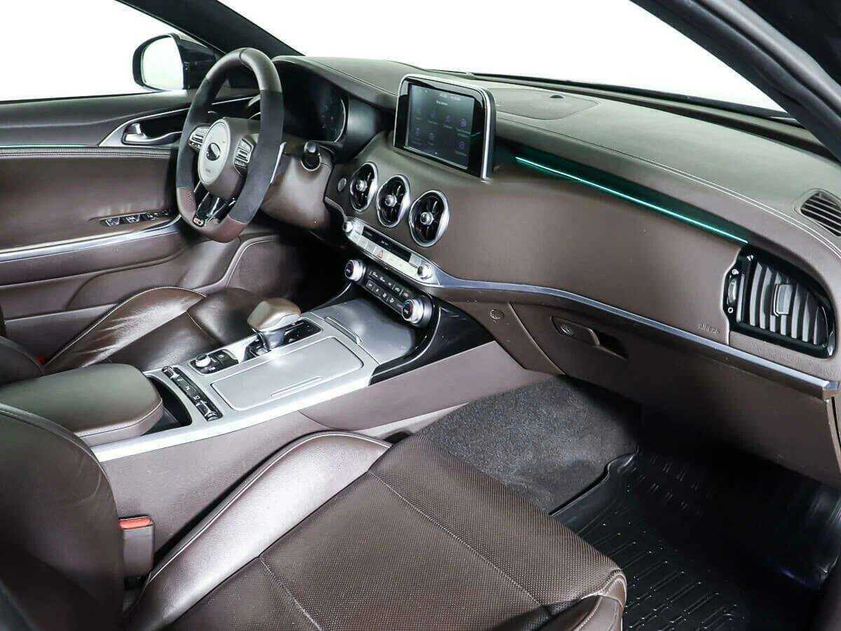 Kia Stinger, 2018 Фото №9