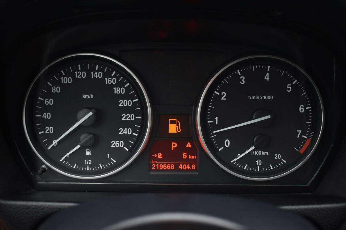 BMW 3 серии 325i, 2009 Фото №11