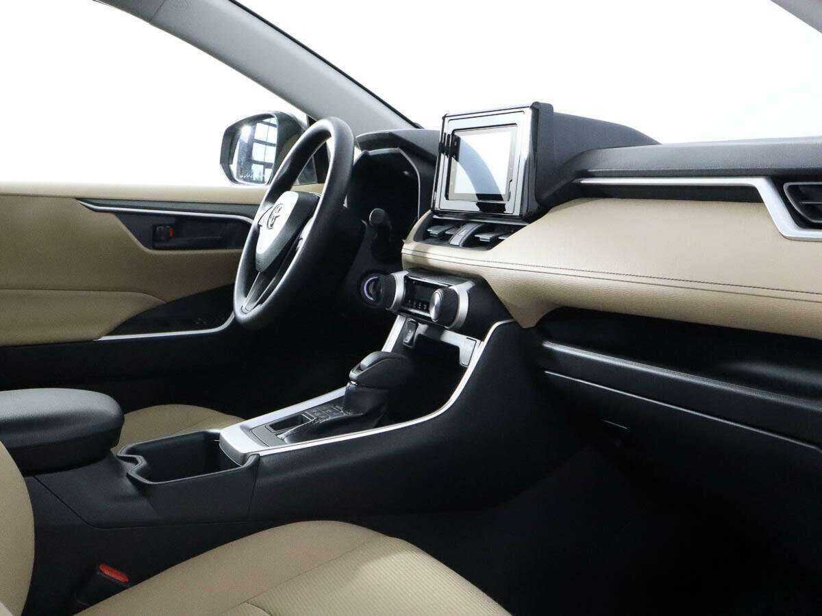 Toyota RAV4, 2022 - 335 км. | Фото №7