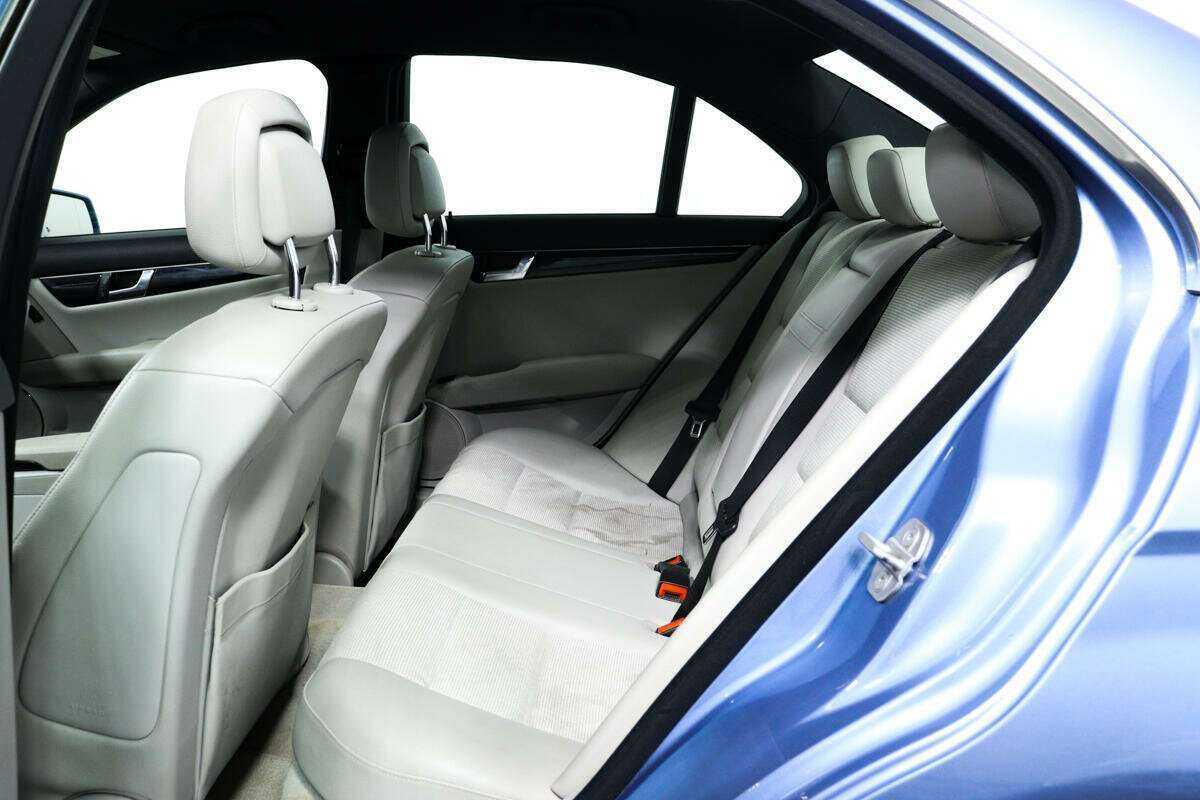 Mercedes-Benz C-Класс 180 BlueEFFICIENCY, 2011 Фото №12