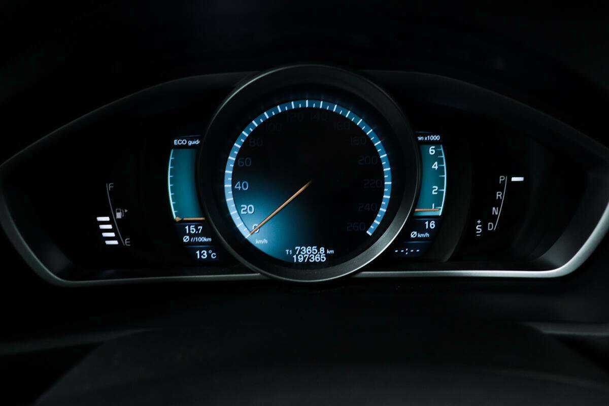 Volvo V40 Cross Country, 2013 Фото №10