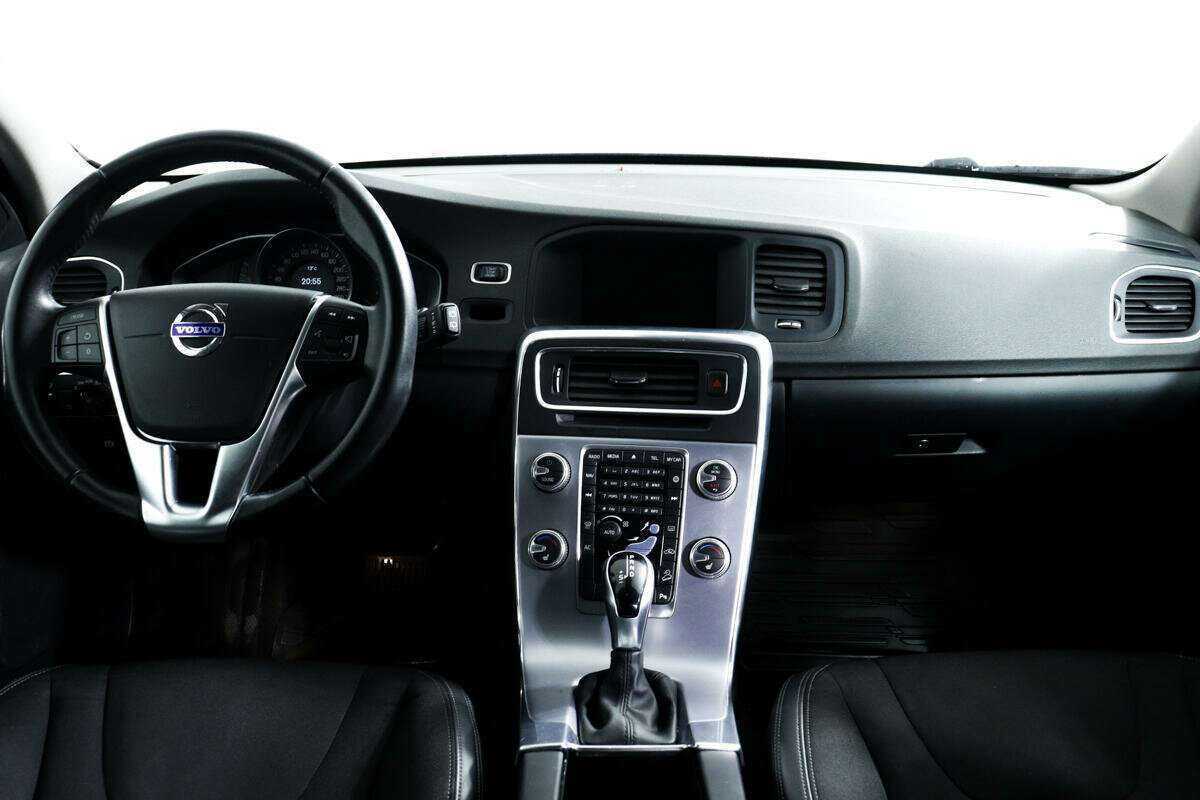 Volvo V60 Cross Country, 2018 Фото №10