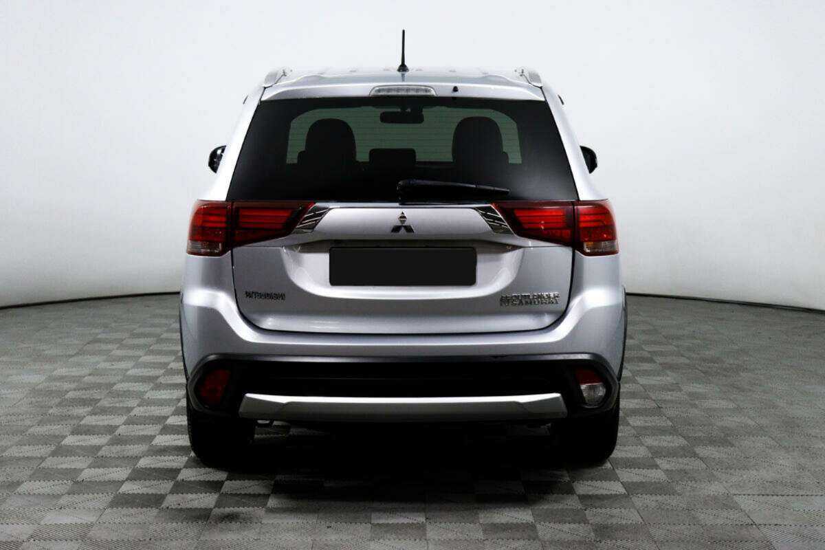 Mitsubishi Outlander, 2015 - 72 276 км. | Фото №6