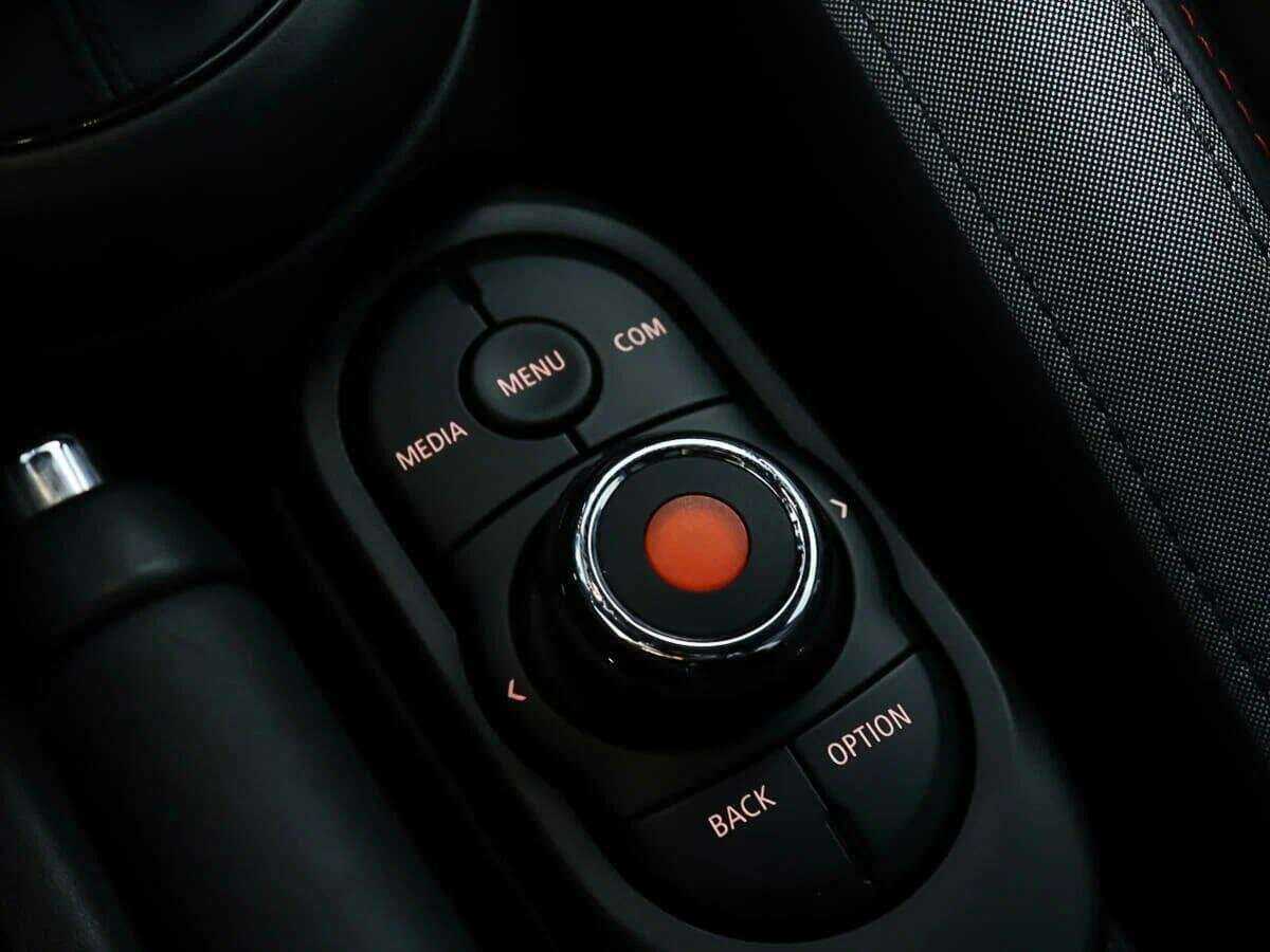 Mini Hatch JCW John Cooper Works, 2021 Фото №15