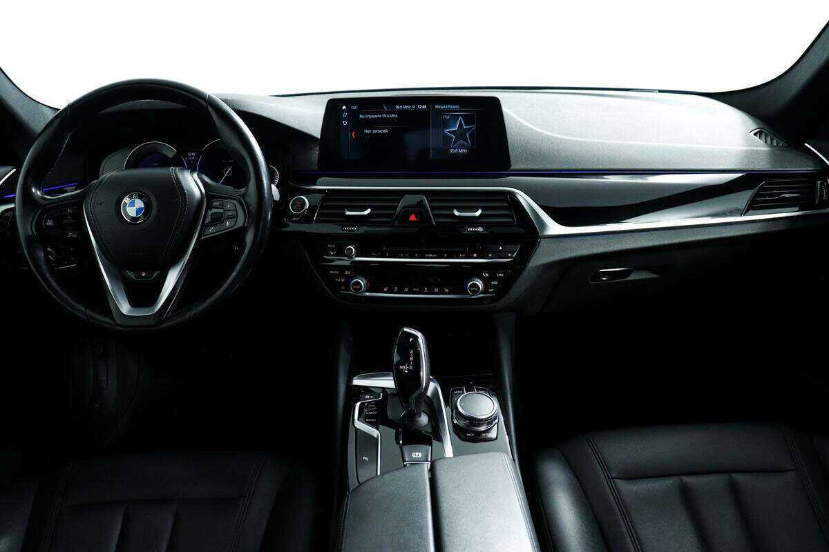 BMW 5 серии 530i xDrive, 2017 Фото №10