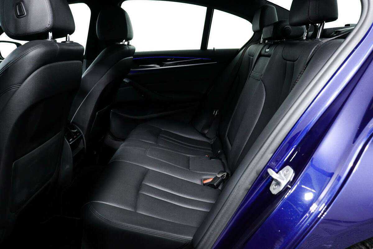 BMW 5 серии 530i xDrive, 2017 Фото №11