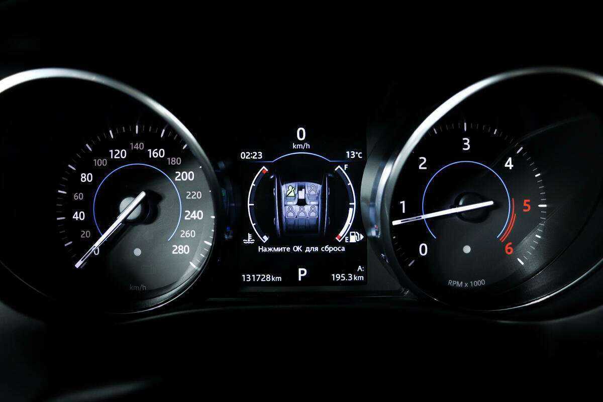 Jaguar F-Pace, 2017 Фото №10