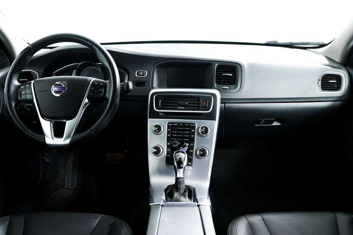 Volvo V60 Cross Country, 2018 Фото №9