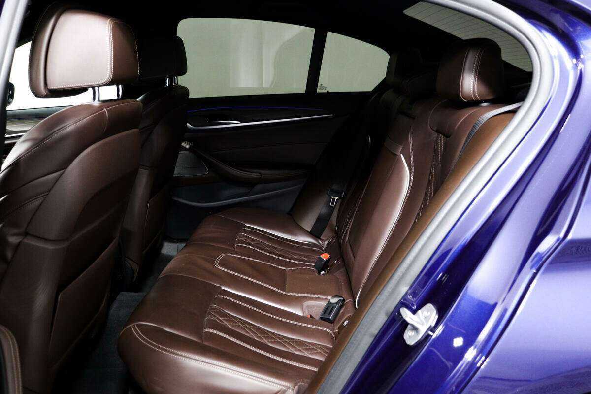 BMW 5 серии 530d xDrive, 2018 Фото №12