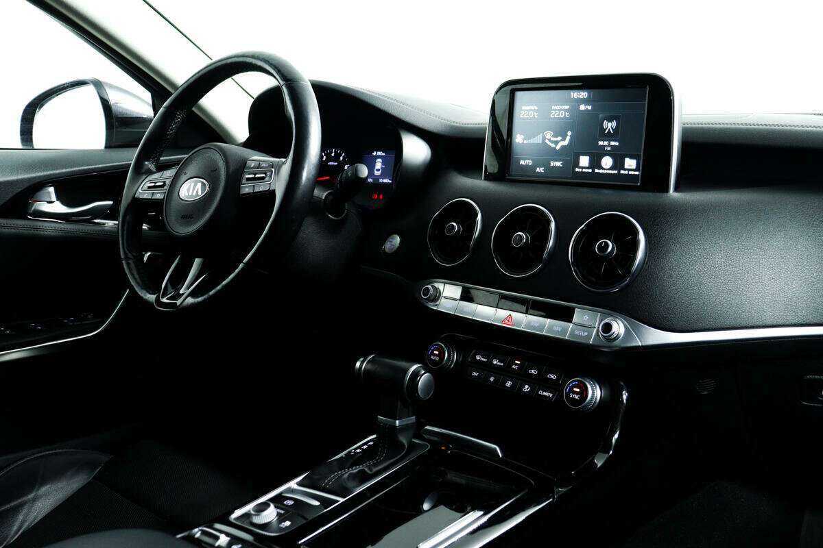 Kia Stinger, 2018 Фото №9