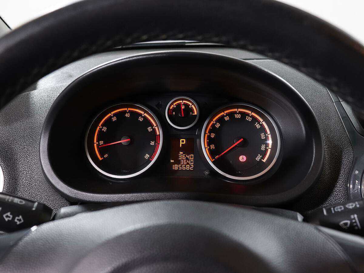 Opel Corsa, 2011 Фото №11