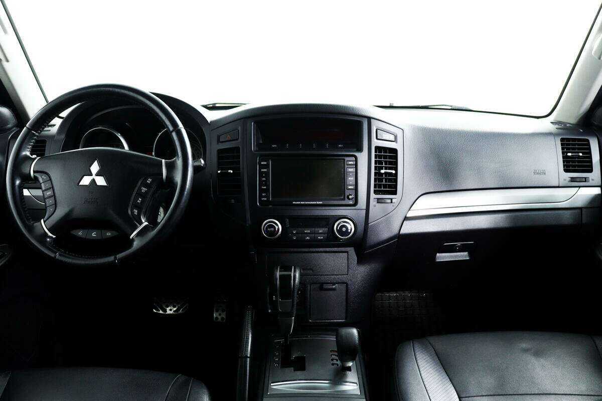 Mitsubishi Pajero, 2011 Фото №10