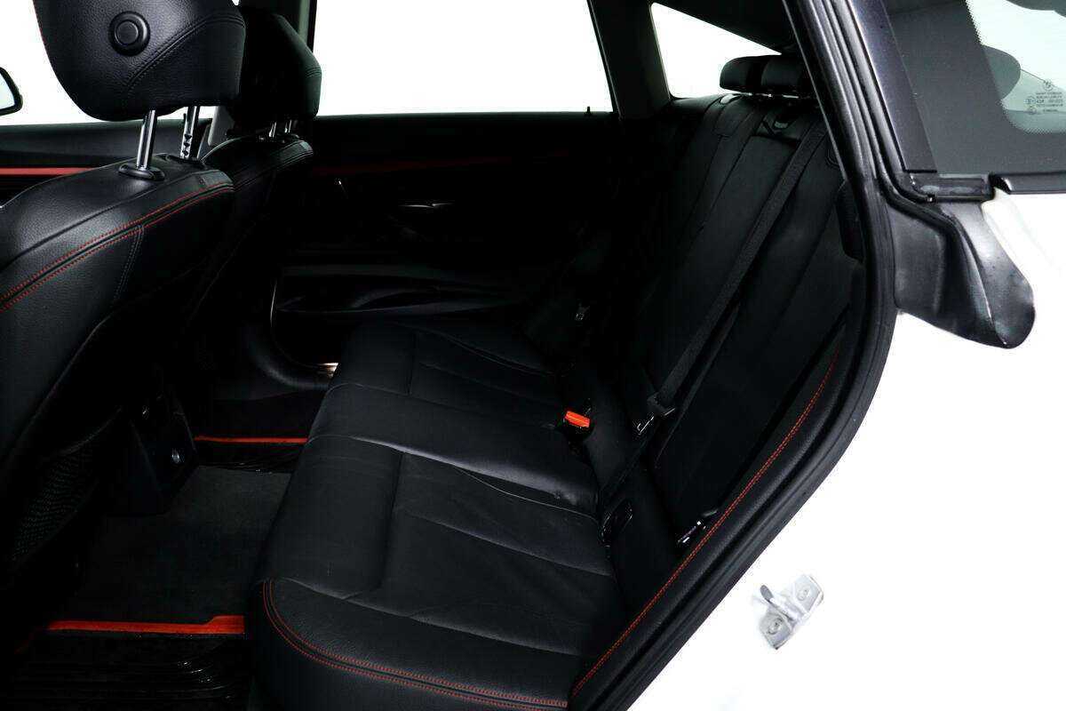 BMW 3 серии Gran Turismo 328i xDrive, 2013 Фото №12