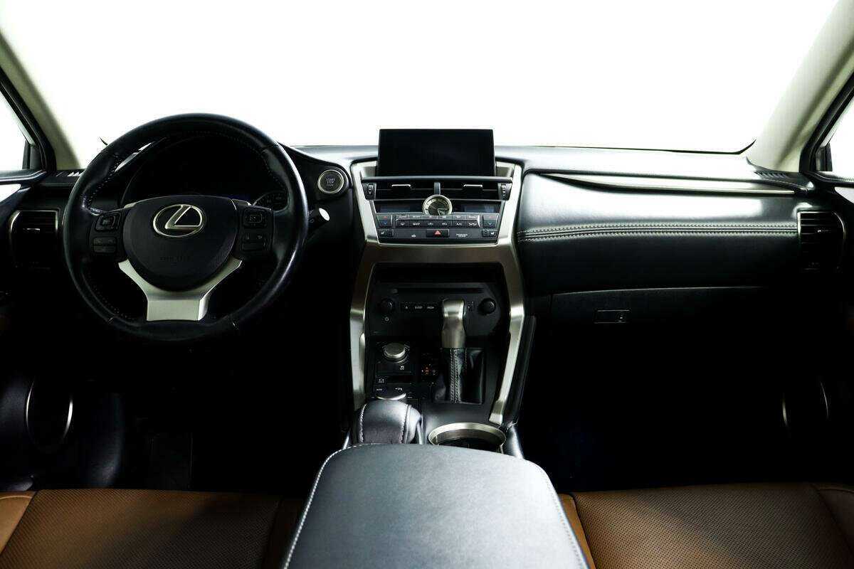 Lexus NX 200t, 2017 Фото №11