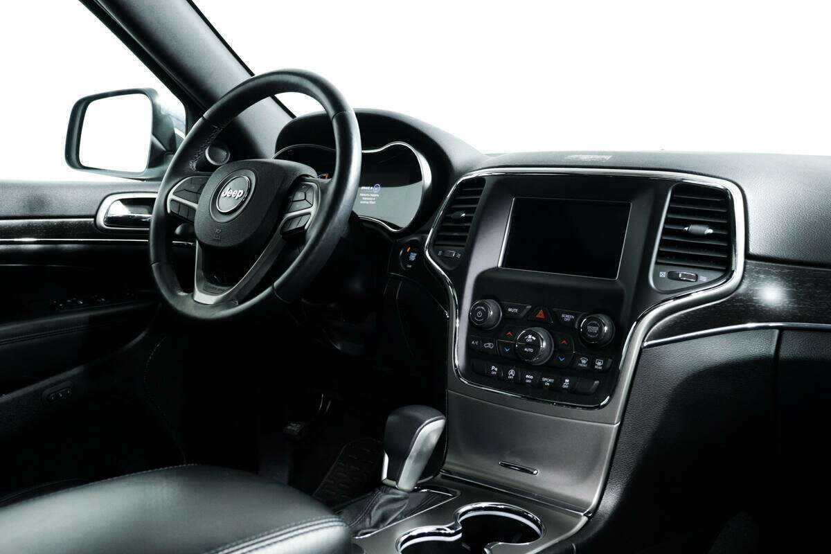 Jeep Grand Cherokee, 2018 Фото №9