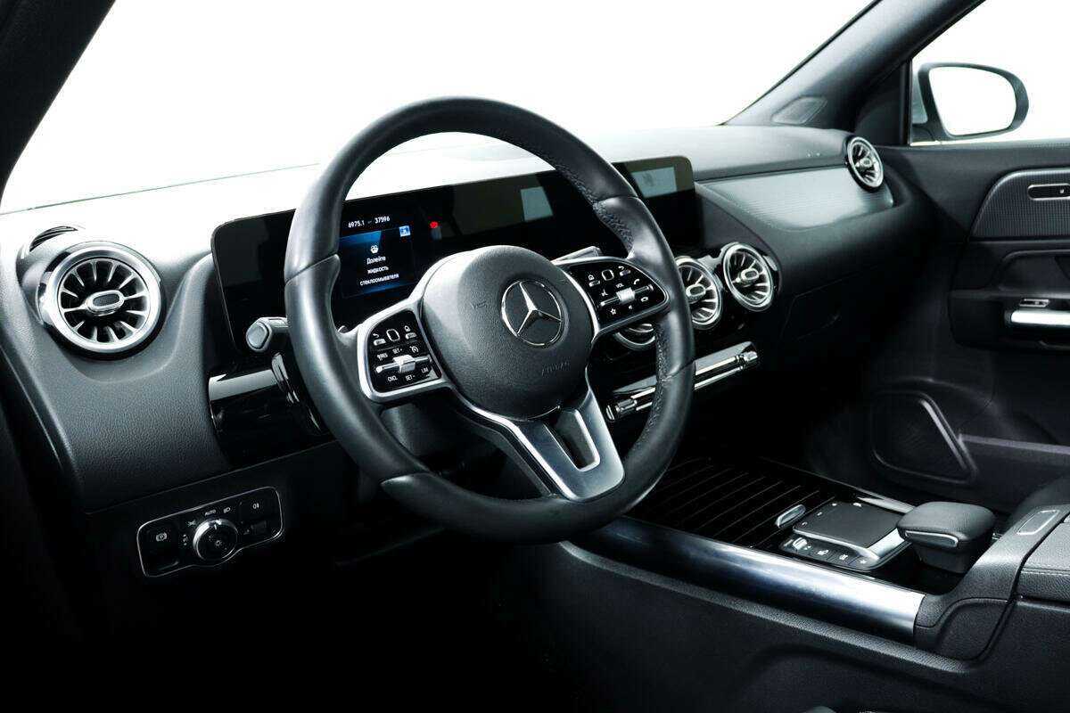 Mercedes-Benz GLA 200, 2020 Фото №13