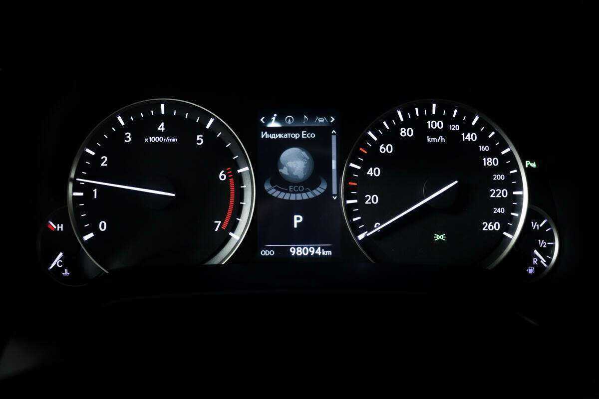 Lexus RX 200t, 2017 Фото №10