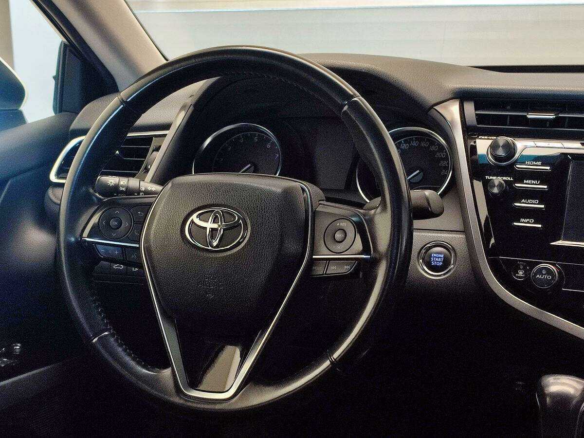 Toyota Camry, 2018 Фото №10