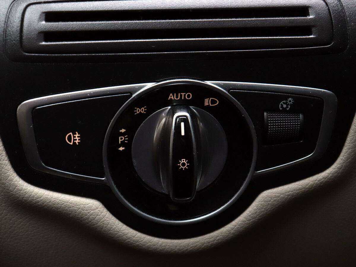 Mercedes-Benz GLC 250, 2015 Фото №15