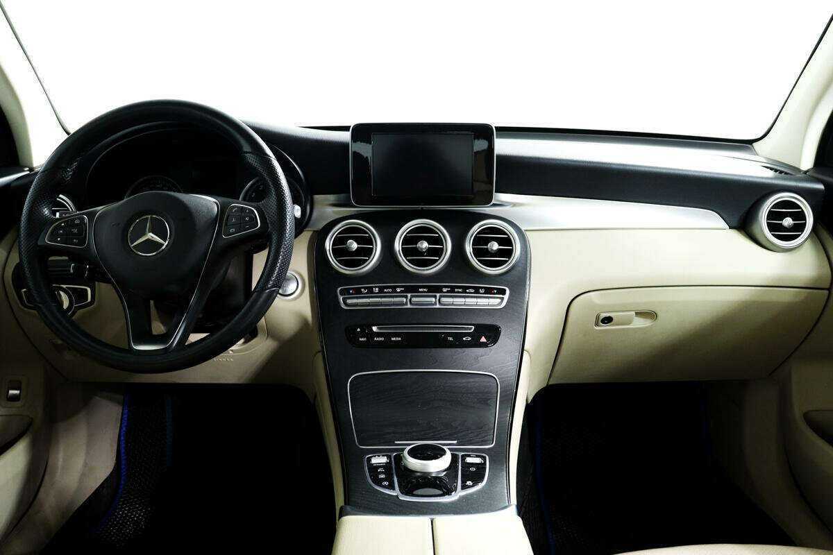 Mercedes-Benz GLC 250, 2018 Фото №11