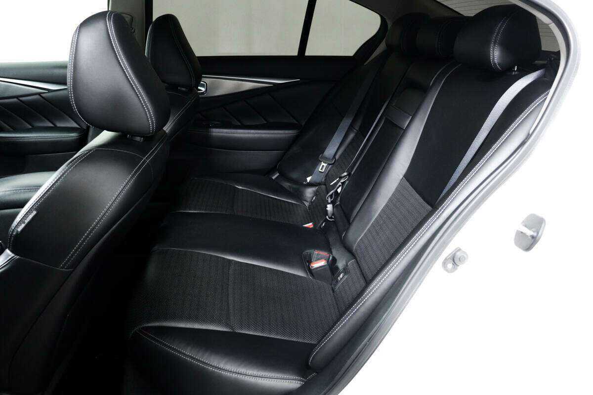 Infiniti Q50, 2016 Фото №12