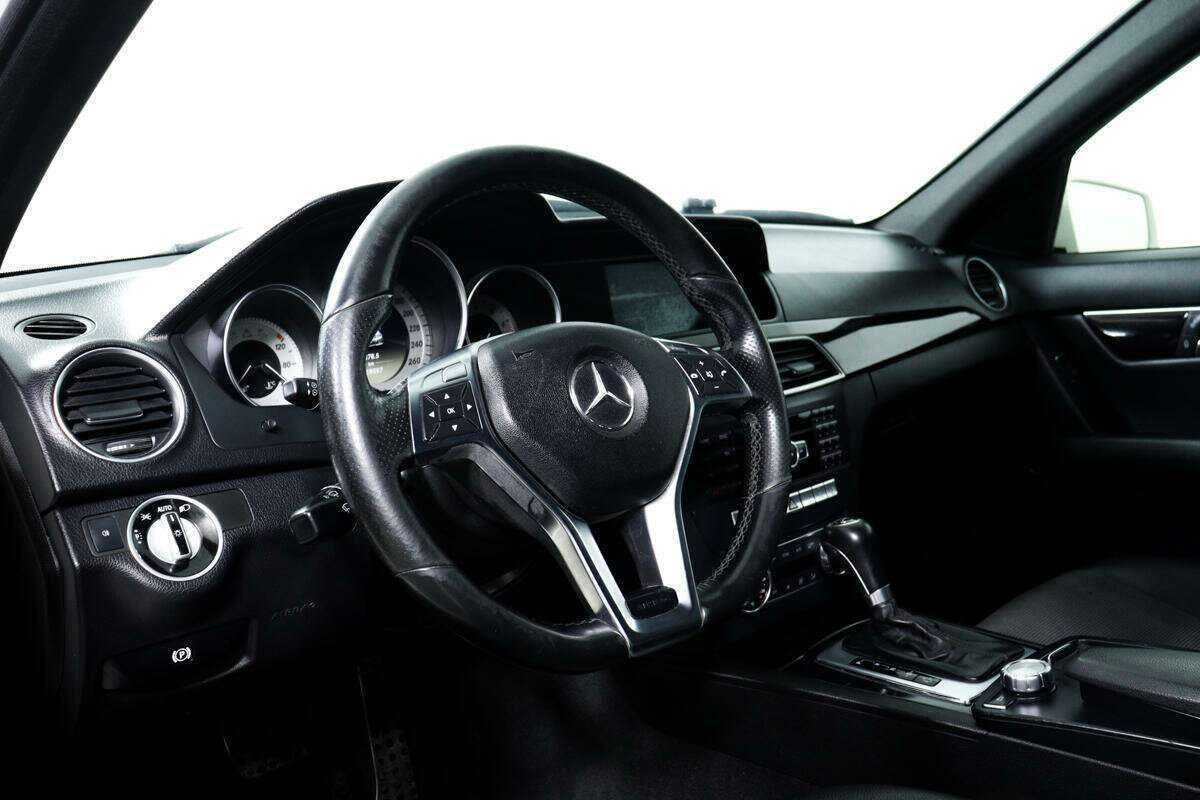 Mercedes-Benz C-Класс 180 BlueEFFICIENCY, 2011 Фото №13