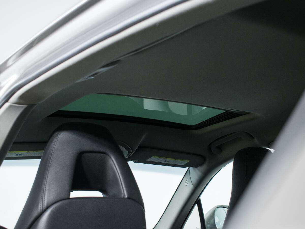 Porsche Panamera 4, 2010 Фото №13