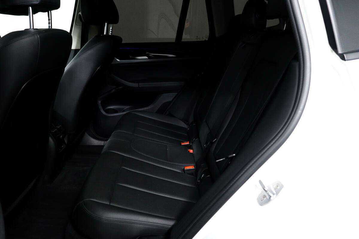 BMW X3 20i xDrive, 2018 Фото №12