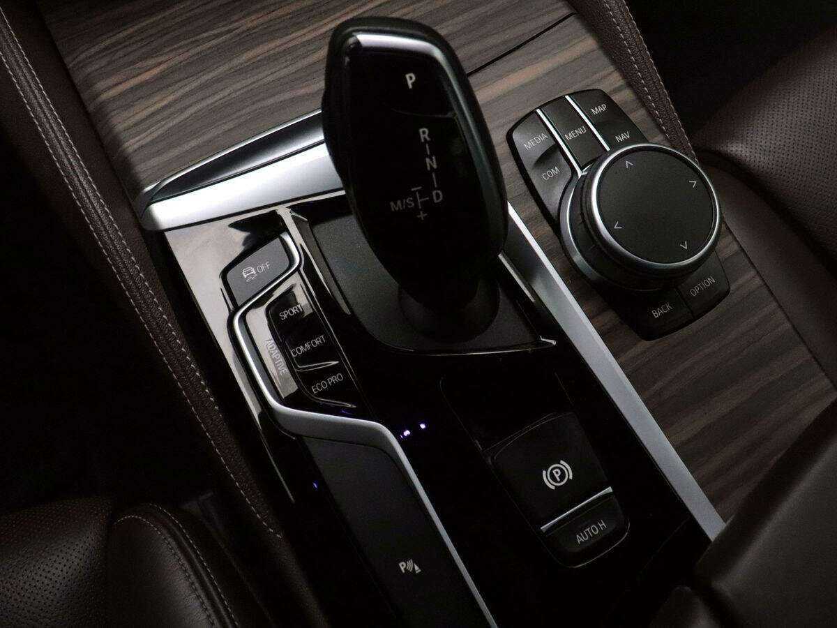 BMW 5 серии 530d xDrive, 2020 Фото №17