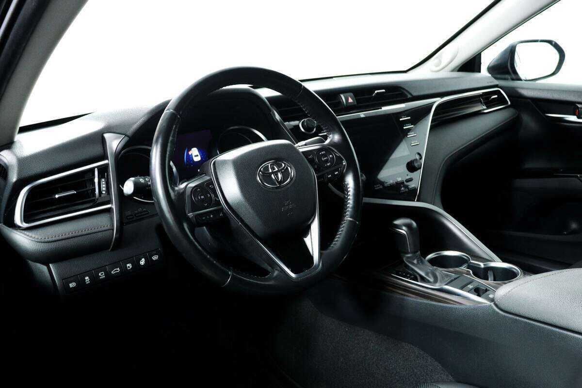 Toyota Camry, 2018 Фото №13