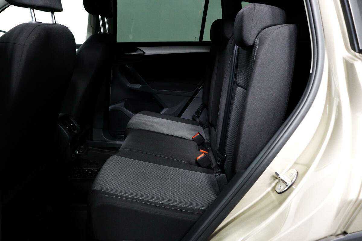 Volkswagen Tiguan, 2021 Фото №12