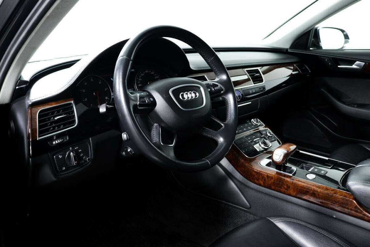 Audi A8, 2011 Фото №10