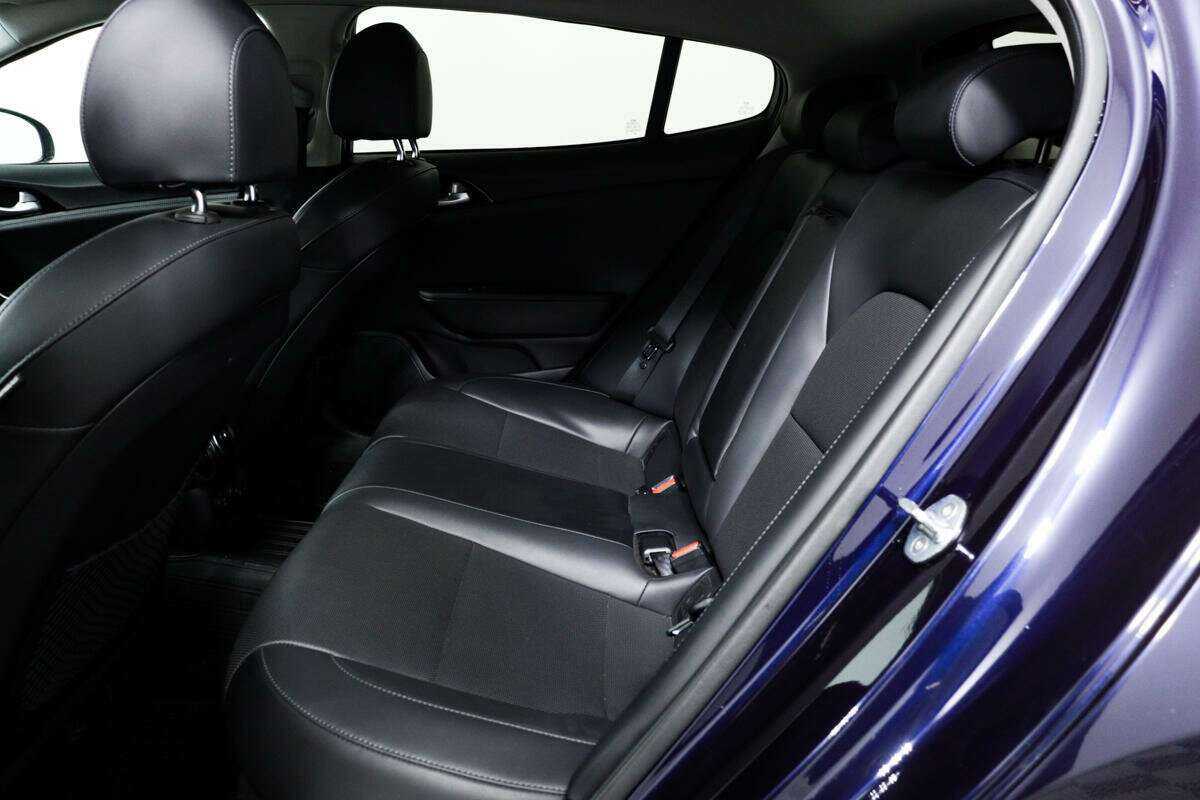 Kia Stinger, 2019 Фото №12