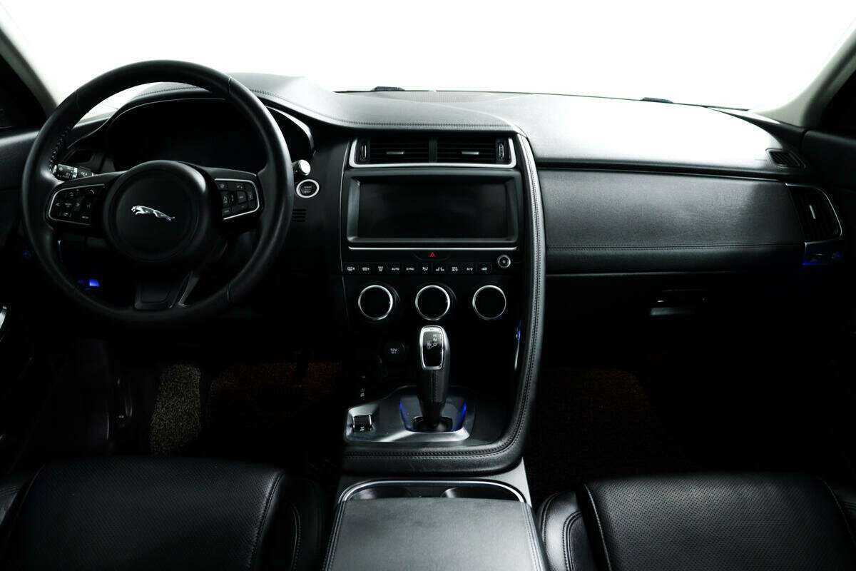 Jaguar E-Pace, 2019 Фото №11