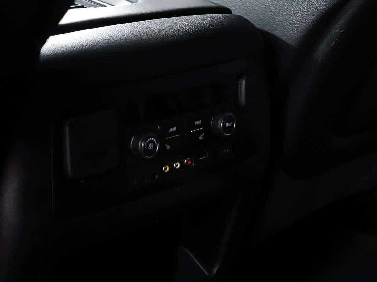 Chevrolet Tahoe, 2016 Фото №16