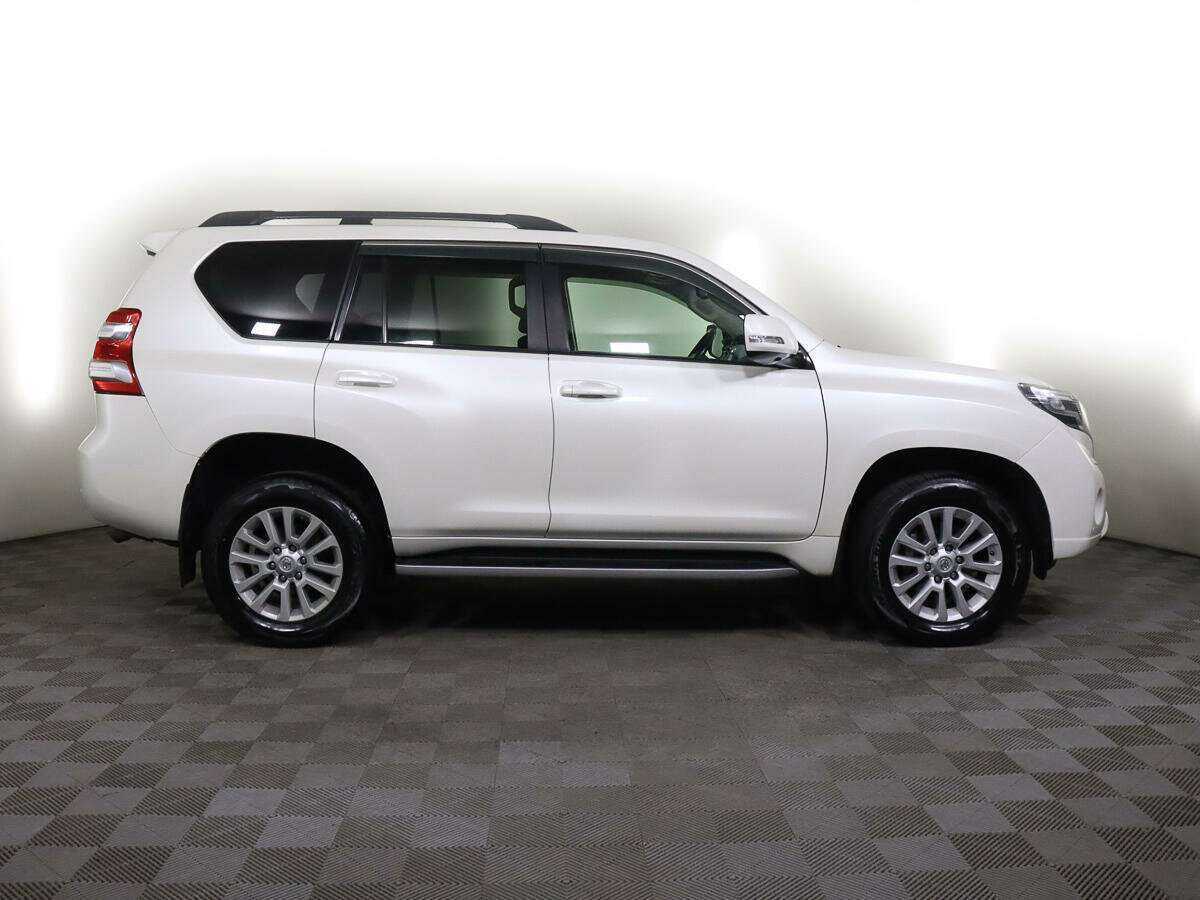 Toyota Land Cruiser Prado, 2015 - 118 001 км. | Фото №3