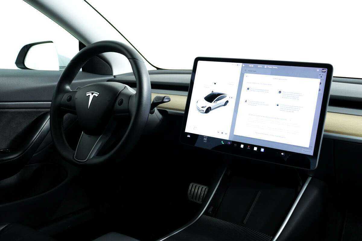 Tesla Model 3 Performance, 2019 Фото №9