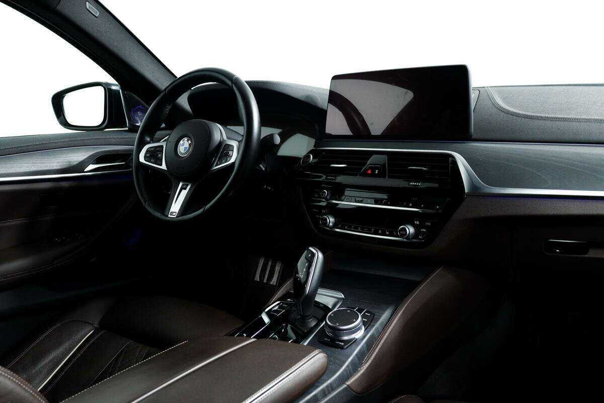 BMW 5 серии 530d xDrive, 2020 Фото №9