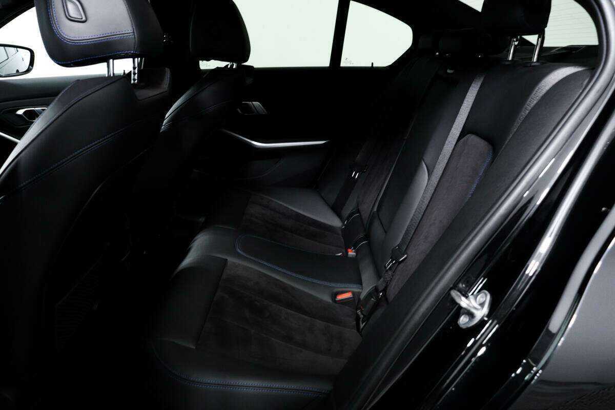 BMW 3 серии 320i xDrive, 2022 Фото №12