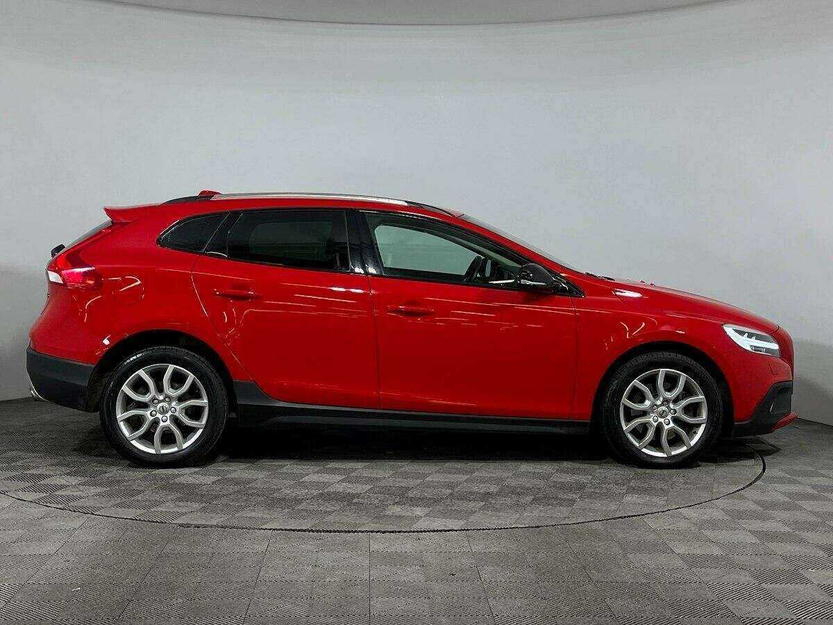 Volvo V40 Cross Country, 2018 Фото №4