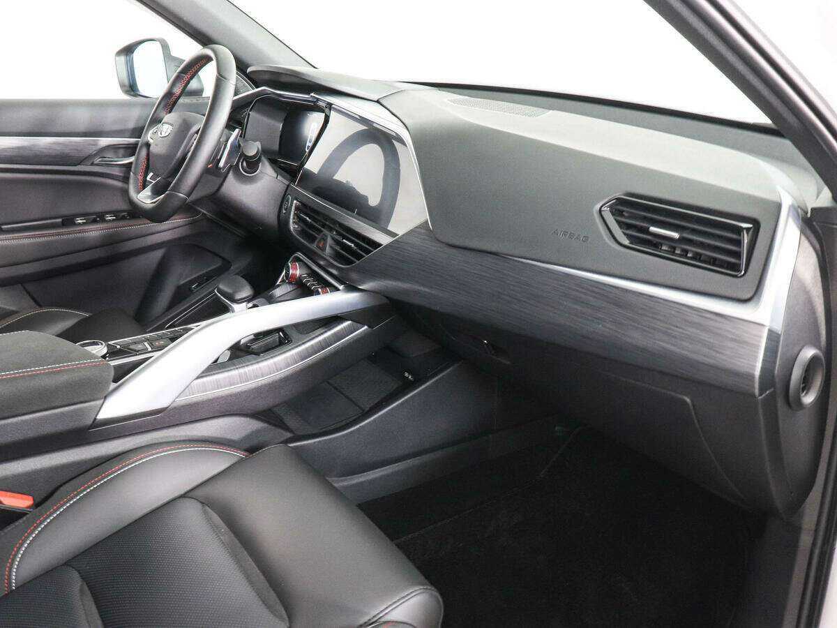 Geely Tugella, 2023 Фото №11