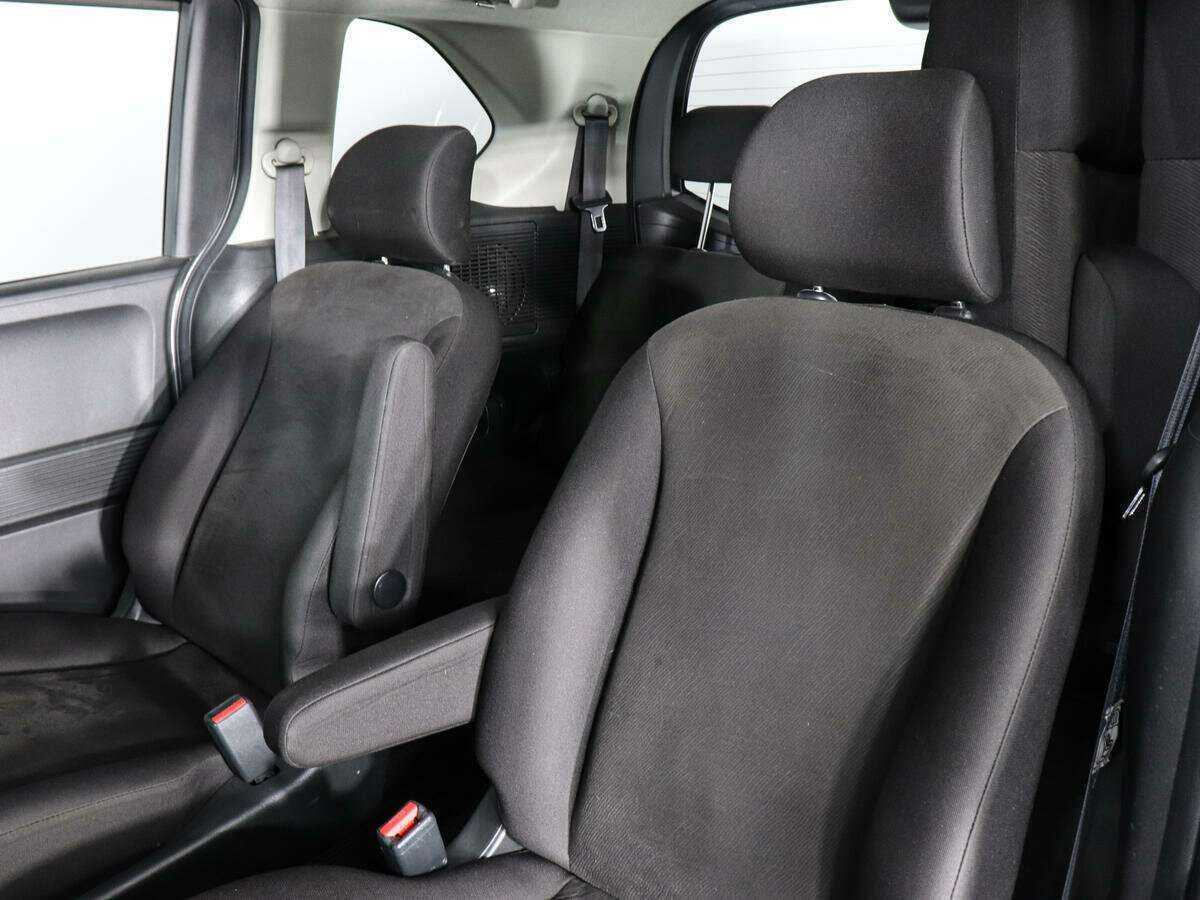 Honda Freed, 2010 Фото №11