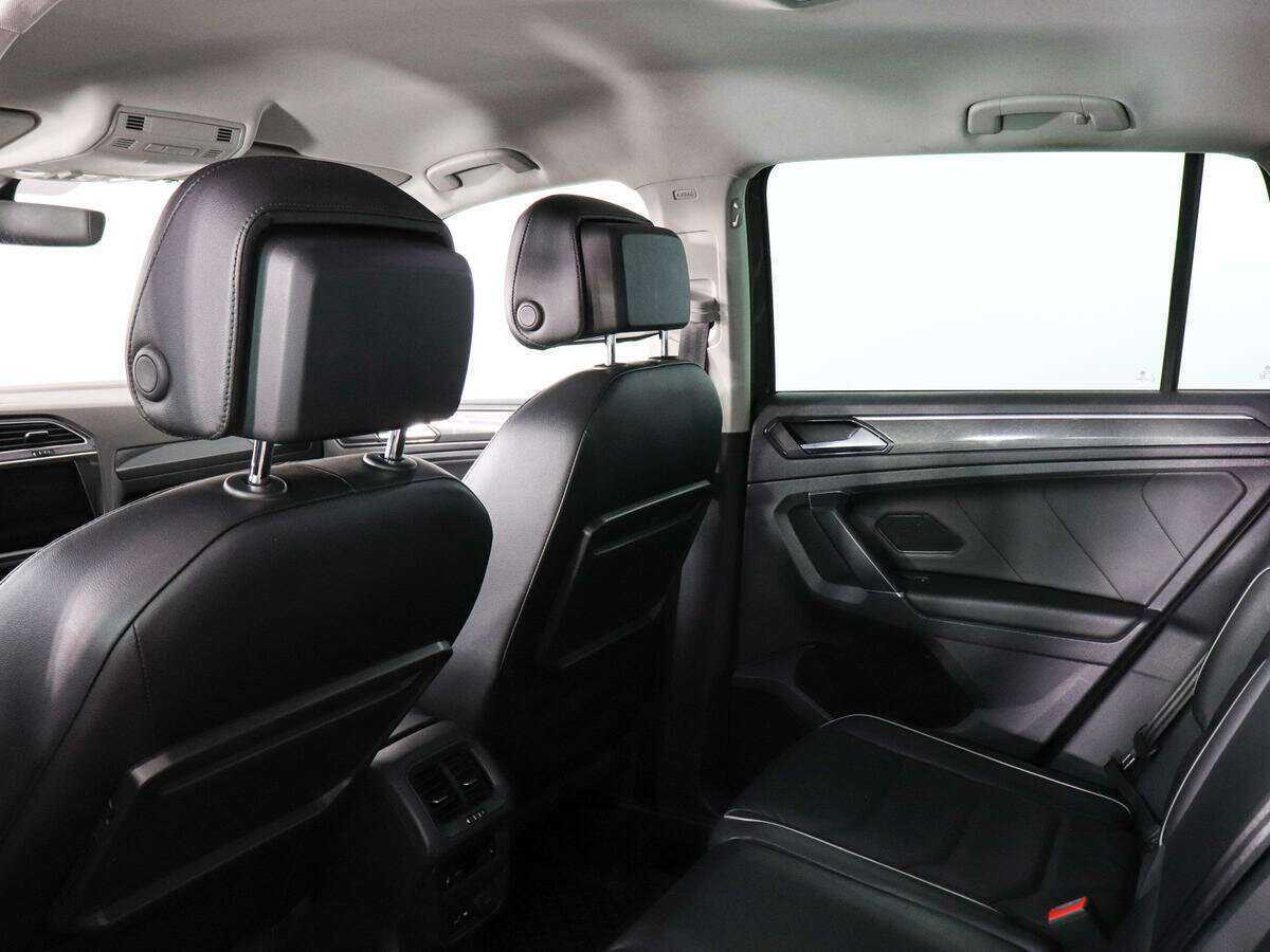 Volkswagen Tiguan, 2018 - 106 310 км. | Фото №8