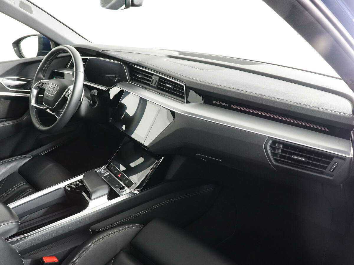 Audi e-tron 55, 2020 Фото №10