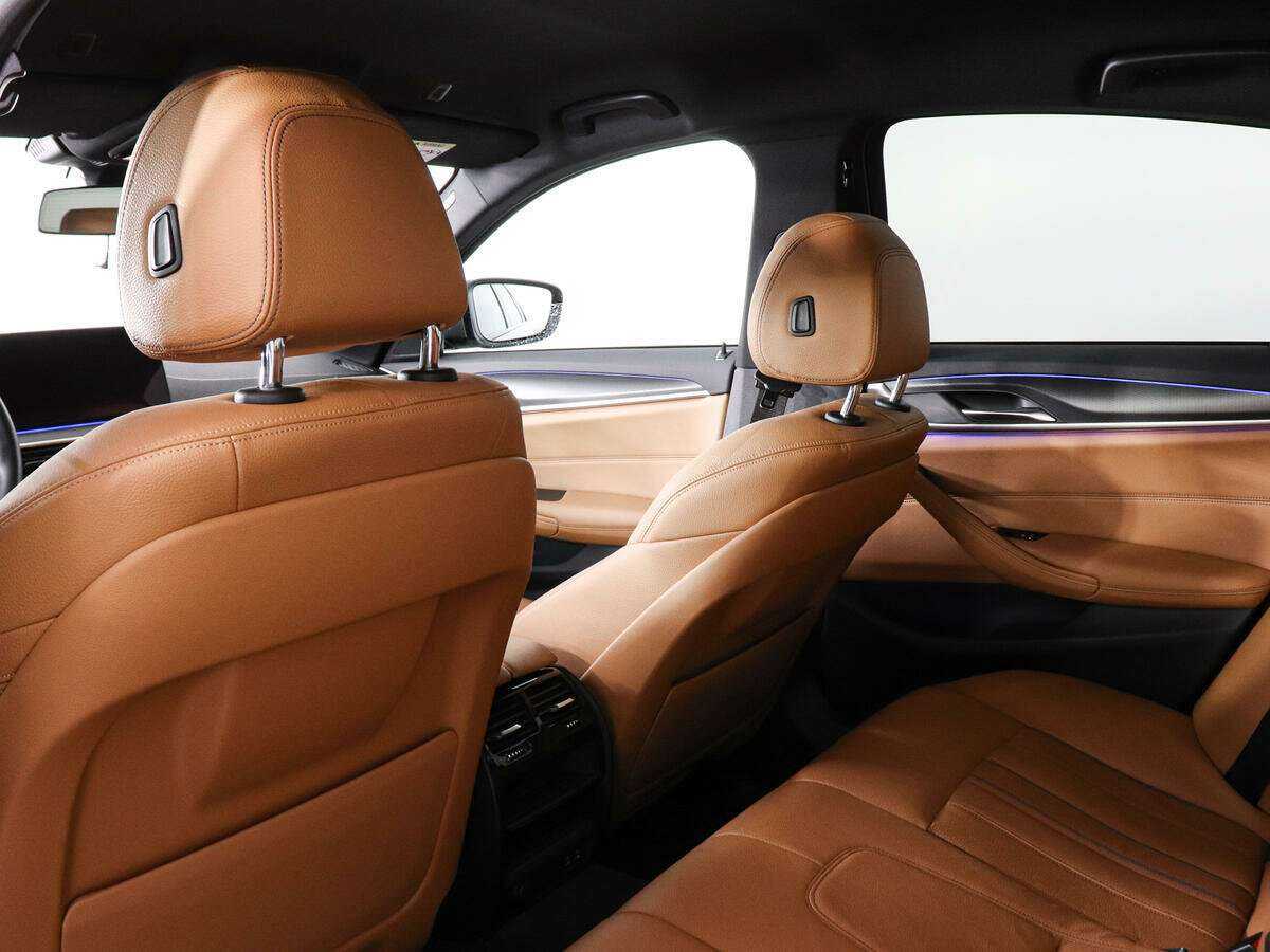BMW 5 серии 530i xDrive, 2021 Фото №10